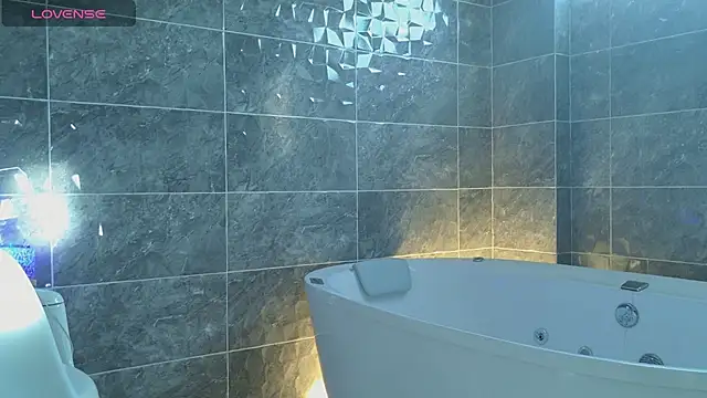 mikoto urab online show from 12/15/25, 08:46