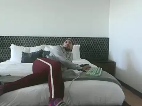 Snapshot of SirCharlesXXX chatting on 02/25/25, 11:11 SirCharlesXXX online show from 02/25/25, 11:11