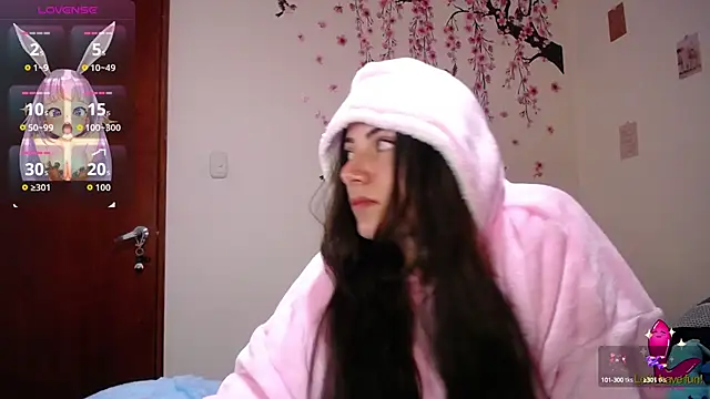 Snapshot of sofi_66 chatting on 10/14/25, 05:30 sofi 66 online show from 10/14/25, 05:30