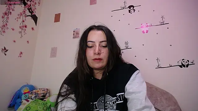 Snapshot of sofi_66 chatting on 10/21/25, 04:13 sofi 66 online show from 10/21/25, 04:13