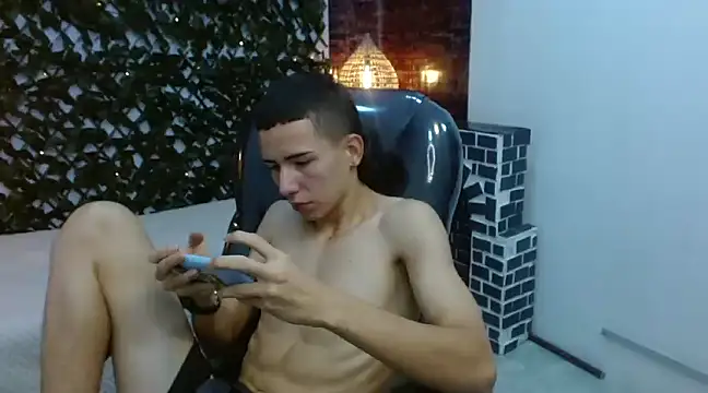 JackSwan18 online show from 12/02/24, 04:31