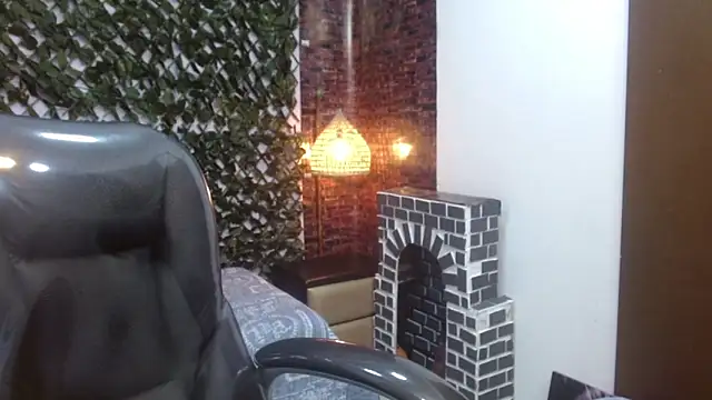 JackSwan18 online show from 12/30/24, 01:14