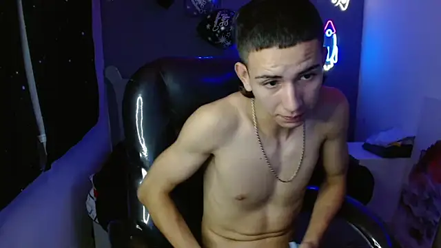 JackSwan18 online show from 01/07/25, 03:33