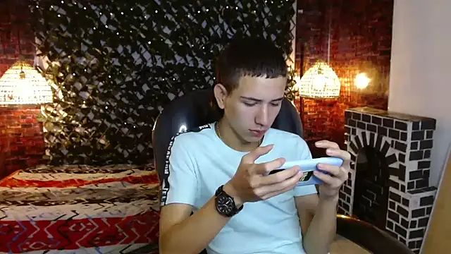 JackSwan18 online show from 01/14/25, 01:06