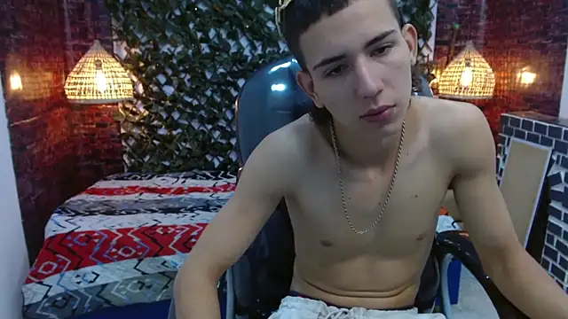 JackSwan18 online show from 01/17/25, 01:13