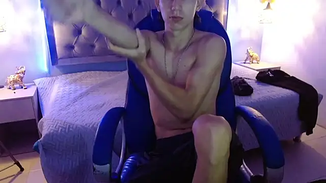 JackSwan18 online show from 01/20/25, 01:00