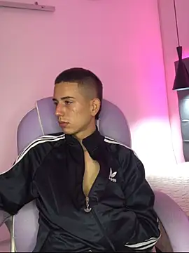 JackSwan18 online show from 10/09/25, 04:10