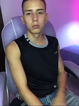 JackSwan18 online show from 10/11/25, 03:17