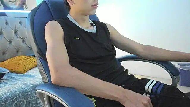 JackSwan18 online show from 12/20/25, 07:32