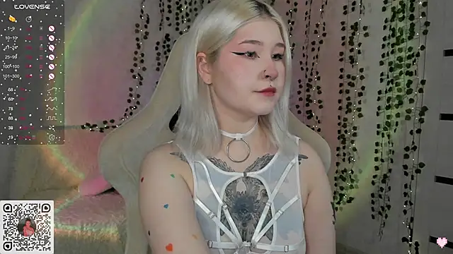 chillycharm online show from 01/23/25, 01:51