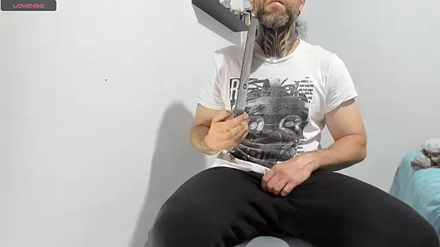 Antoniohot2024 online show from 03/18/25, 10:03