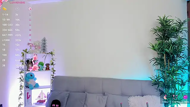 natty romanof 18 online show from 02/04/25, 12:33