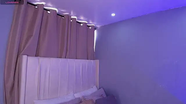 Shenoa1 online show from 11/11/25, 02:39