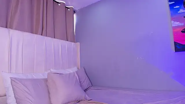 Shenoa1 online show from 11/12/25, 11:54