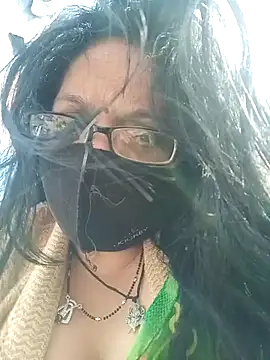 Snapshot of heenage chatting on 01/11/25, 07:39 heenage online show from 01/11/25, 07:39