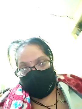 Snapshot of heenage chatting on 01/15/25, 04:54 heenage online show from 01/15/25, 04:54