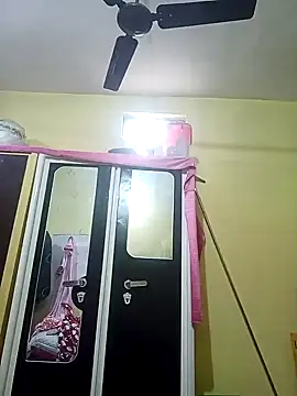 Snapshot of heenage chatting on 01/19/25, 07:57 heenage online show from 01/19/25, 07:57