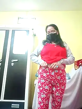 Snapshot of heenage chatting on 01/30/25, 04:06 heenage online show from 01/30/25, 04:06