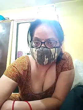 Snapshot of heenage chatting on 10/09/25, 08:01 heenage online show from 10/09/25, 08:01