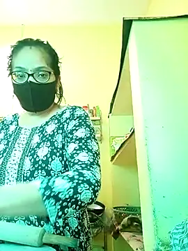 heenage online show from 03/28/26, 05:29