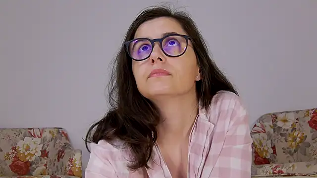 SophieeRain online show from 09/30/25, 05:07