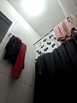 luuhcat09 online show from 11/06/25, 11:26