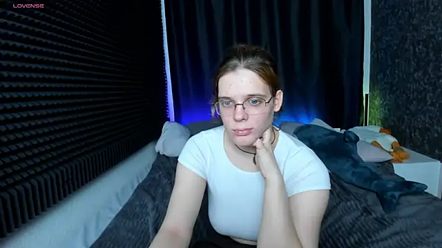 KIKI Krash online show from 01/26/25, 06:58