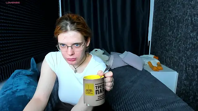 KIKI Krash online show from 01/27/25, 10:49