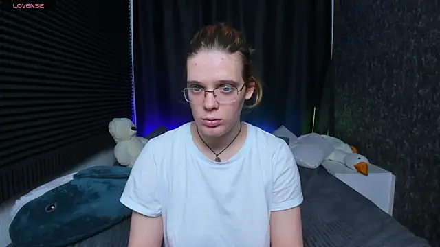 KIKI Krash online show from 02/13/25, 01:15