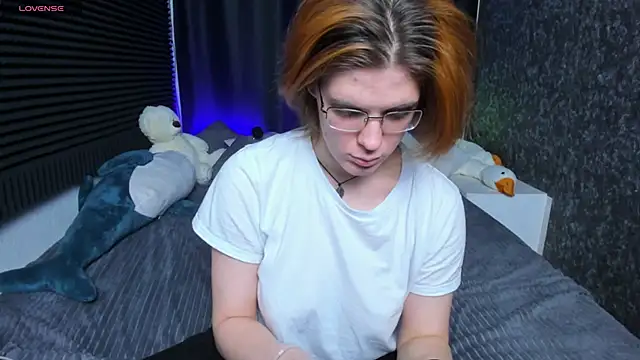 KIKI Krash online show from 02/14/25, 10:17