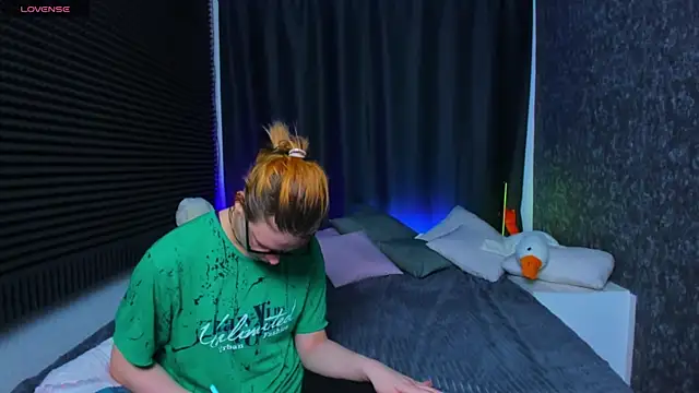 KIKI Krash online show from 02/27/25, 01:38