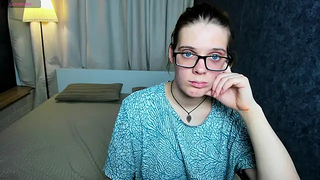 KIKI Krash online show from 03/08/25, 04:28