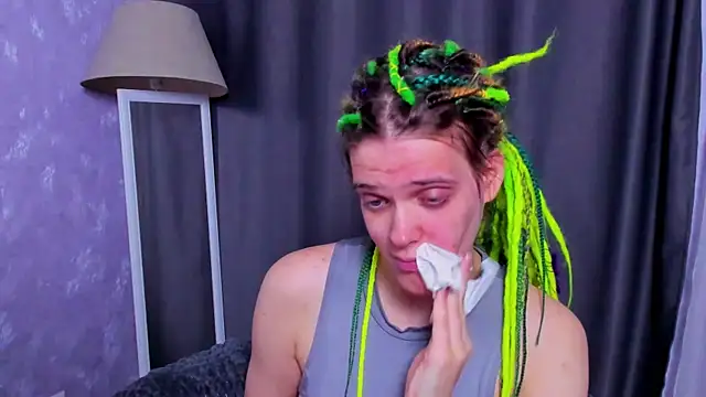 KIKI Krash online show from 09/23/25, 10:40