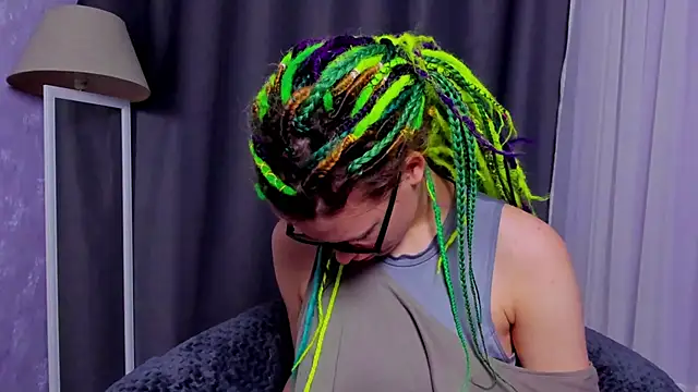 KIKI Krash online show from 09/28/25, 09:58