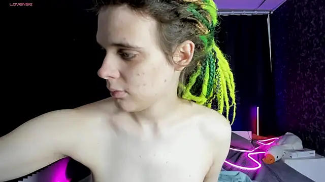 KIKI Krash online show from 12/22/25, 10:23