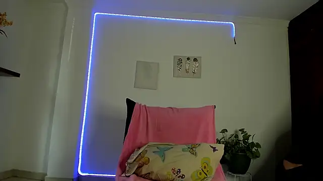 anniesweet- online show from 11/25/25, 01:33