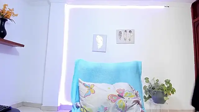 anniesweet- online show from 12/19/25, 01:07