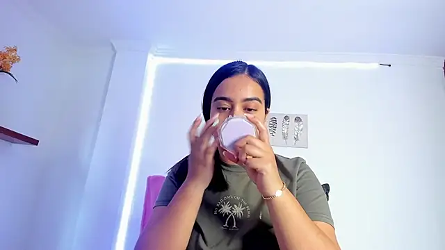 anniesweet- online show from 04/10/26, 01:16