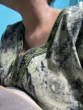 Snapshot of bihari_hu4 chatting on 12/21/25, 06:59 bihari hu4 online show from 12/21/25, 06:59