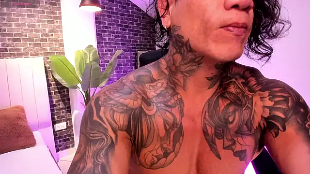 Dantesuarez28 online show from 01/11/26, 09:25