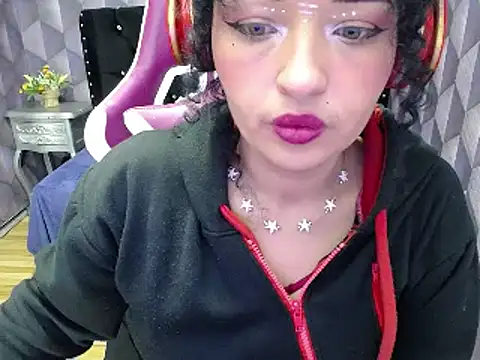 Snapshot of Sofiacowperx chatting on 01/16/25, 07:41 Sofiacowperx online show from 01/16/25, 07:41