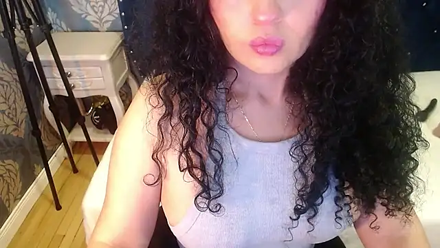 Snapshot of Sofiacowperx chatting on 07/11/26, 02:31 Sofiacowperx online show from 07/11/26, 02:31