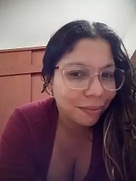 Carliina Soussa online show from 05/18/26, 10:37