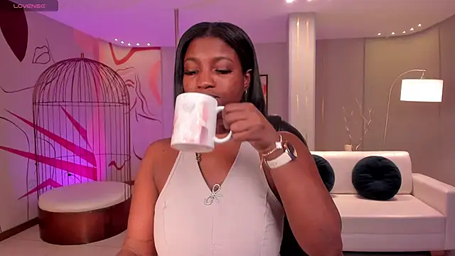 SavannahStorm online show from 11/29/25, 12:52