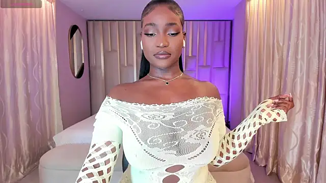 SavannahStorm online show from 03/08/26, 06:01