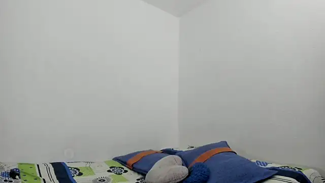 Nathaly love96 online show from 12/18/24, 10:13