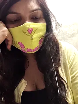 illay love online show from 11/23/25, 03:56