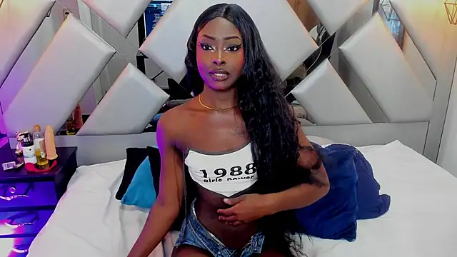 Nahomi-Hill online show from 02/28/25, 09:01