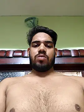 Snapshot of Rajsingh9650 chatting on 10/28/25, 01:36 Rajsingh9650 online show from 10/28/25, 01:36