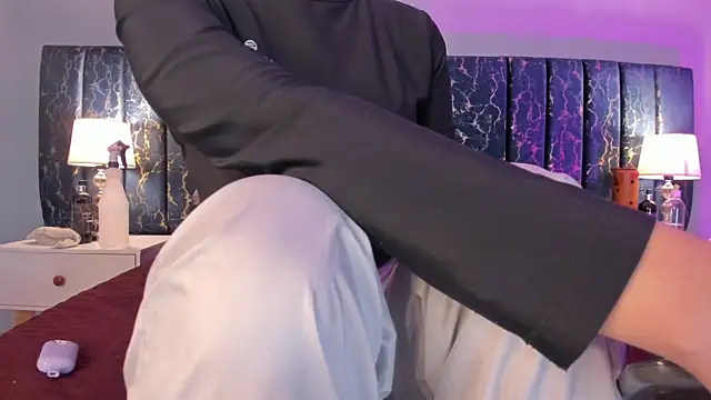 Sophia Lemos online show from 11/26/25, 01:23